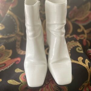 INC Dasha White Croc Booties 10M